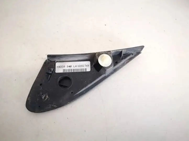 Toyota Corolla E120 E130 (2000 - 2004) x4009949 Прочие детали салона — фото 2
