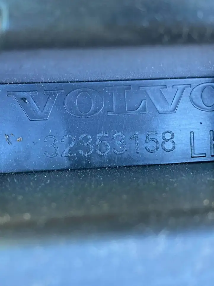 Volvo XC90 (2014 - 2019) E2569 Прочие внешние детали — фото 5