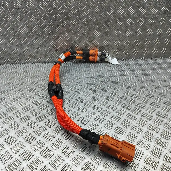 Mercedes-Benz EQB (2021 - )  A2435402511 Другой проводник