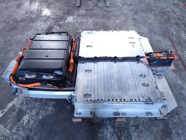 Mercedes-Benz EQB (2021 - ) A2433405303 Аккумулятор гибридного / электрического автомобиля — фото 1