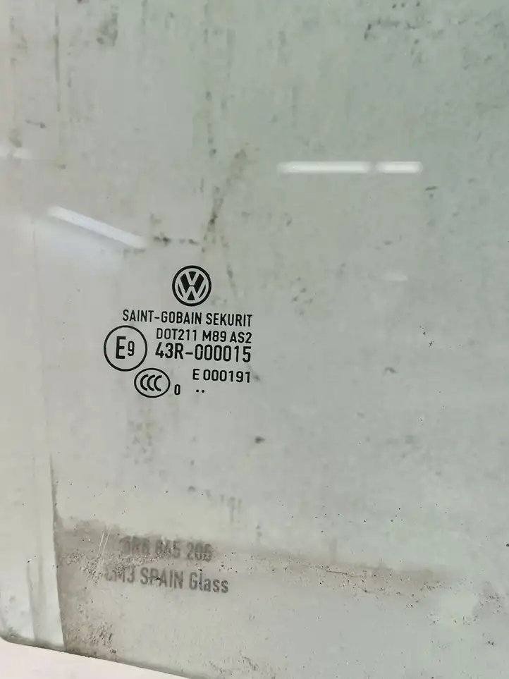 Volkswagen Polo V 6R (2009 - 2015) AS2 Стекло задней двери — фото 2