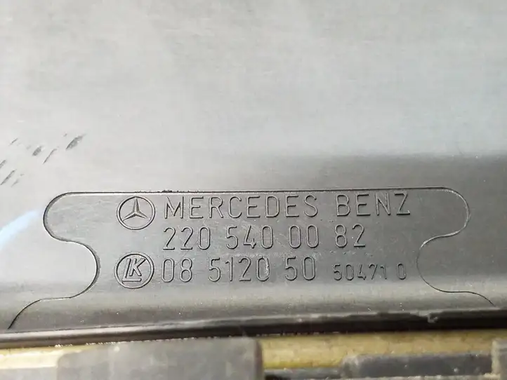 Mercedes-Benz S W220 (1998 - 2006) 2205400082 Крышка ящика предохранителей — фото 4