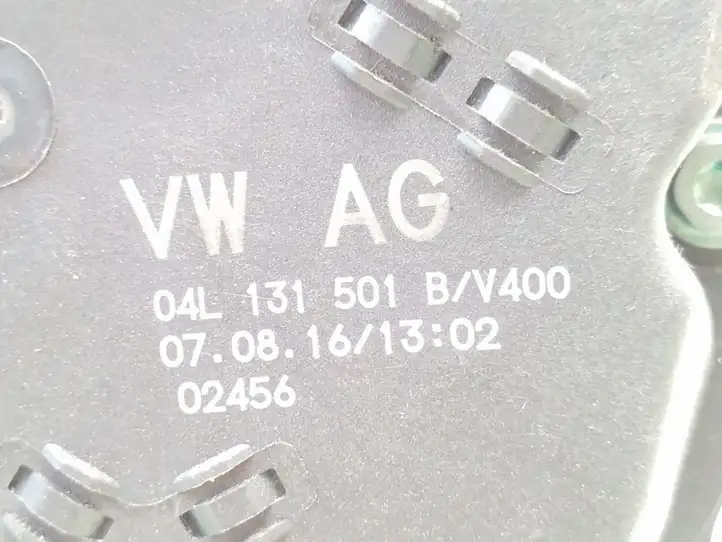 Audi Q5 (2012 - 2017)  04L131501B Клапан EGR