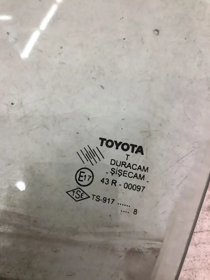 Toyota Corolla Verso AR10 (2004 - 2009) 43R00097 Стекло передней двери — фото 2