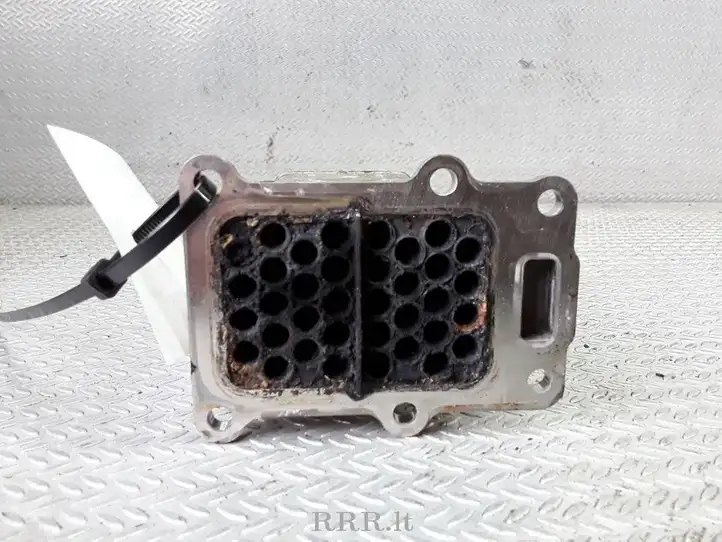Skoda Yeti (5L) (2009 - 2012) 03L131512BB Охладитель клапана EGR — фото 2