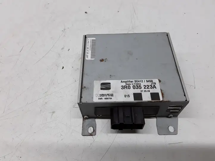 Seat Exeo (3R) (2008 - 2013) 3R0035223A Усилитель звука — фото 1