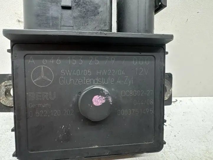 Mercedes-Benz C W204 (2007 - 2014) A6461532579 Реле накала свечей — фото 5