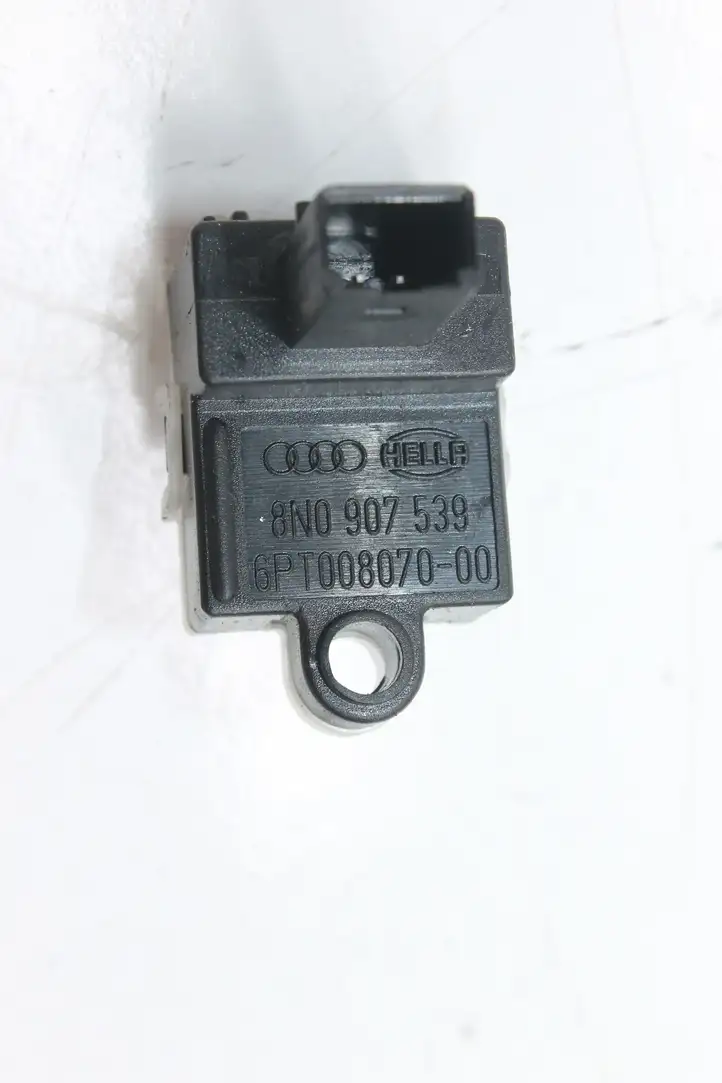Audi TT Mk1 (1998 - 2003) 8N0907539 Датчик света — фото 3