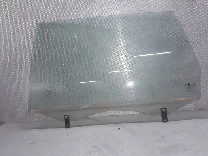 Kia Carens (2002 - 2006)   Основное стекло задних дверей