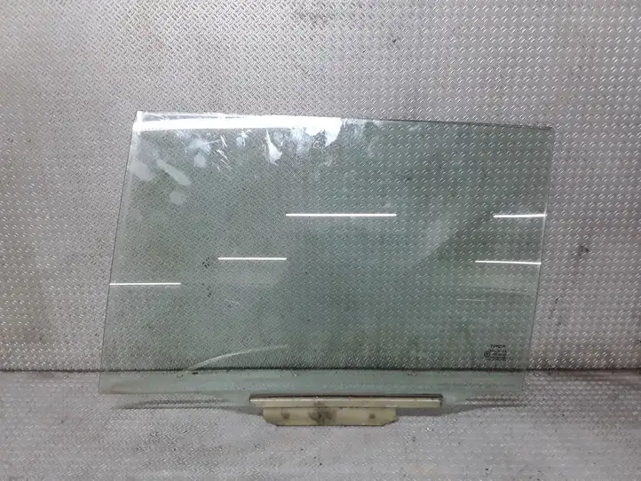 Toyota Avensis T250 (2003 - 2006) Стекло задней двери — фото 1