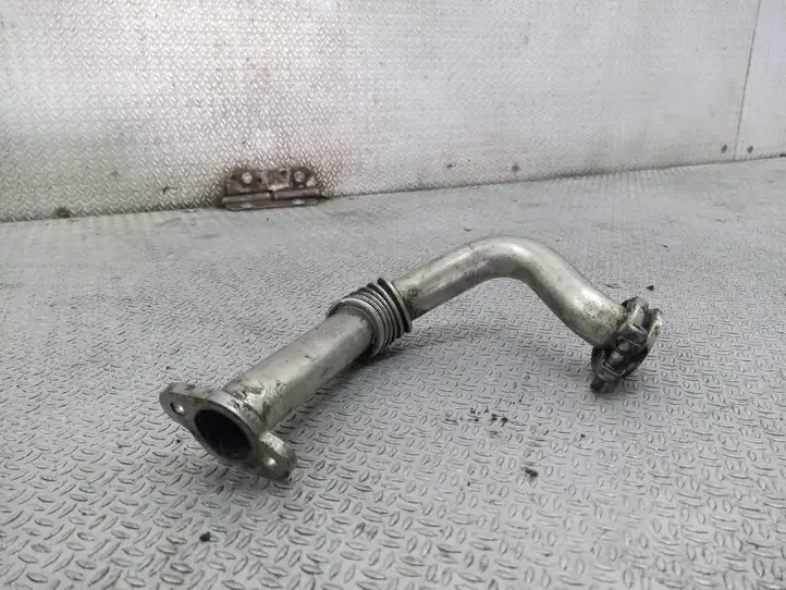 Volkswagen PASSAT B7 (2011 - 2014) 03L131521A Трубка EGR — фото 2