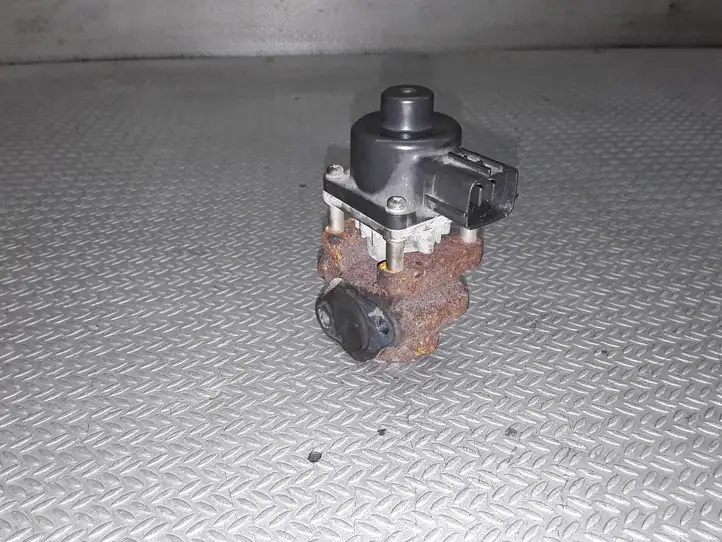 Suzuki Grand Vitara II (2005 - 2008) 79073A Клапан EGR — фото 1