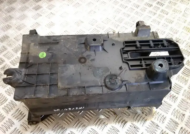 Opel Insignia A (2008 - 2017)  13255614 Ящик аккумулятора