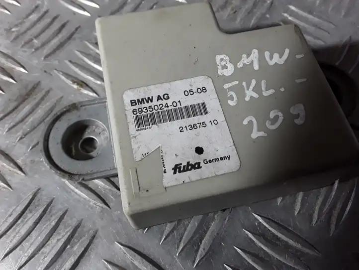 BMW 5 E60 E61 (2004 - 2010) 693502401 Усилитель звука — фото 2