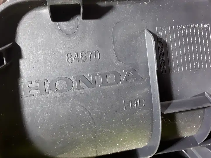Honda CR-V (2006 - 2009) 84670 Прочие детали салона — фото 3