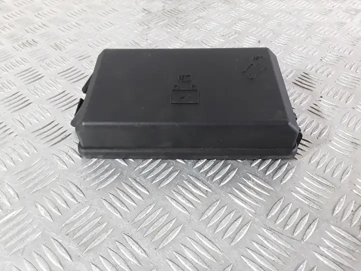 Toyota Avensis T250 (2003 - 2006) 7140191430 Крышка ящика предохранителей — фото 4