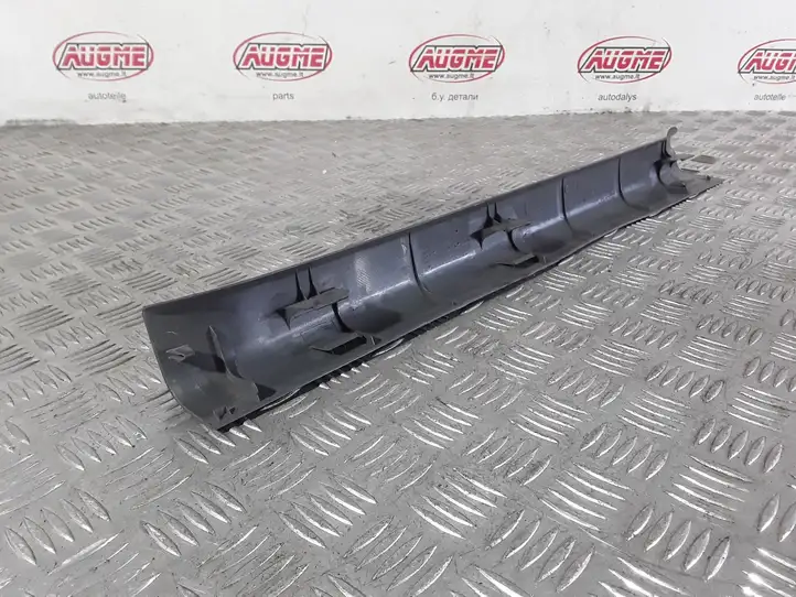 Toyota Prius (XW20) (2003 - 2009) 6791447020 Прочие детали салона — фото 3