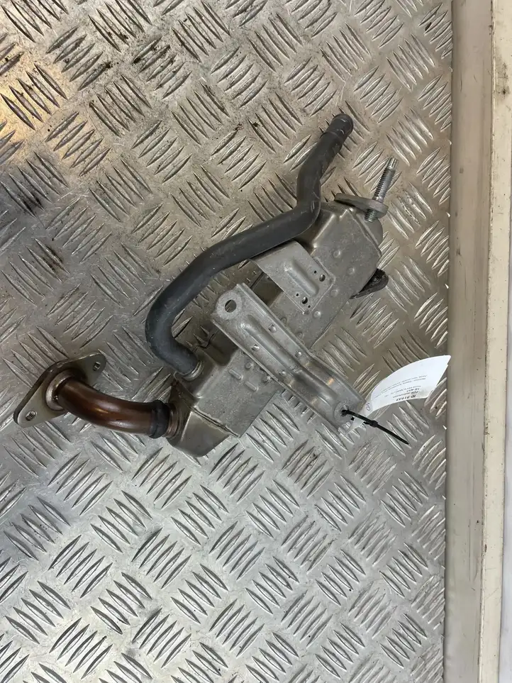 Toyota RAV 4 (XA40) (2012 - 2018) 2205000060 Охладитель клапана EGR — фото 4
