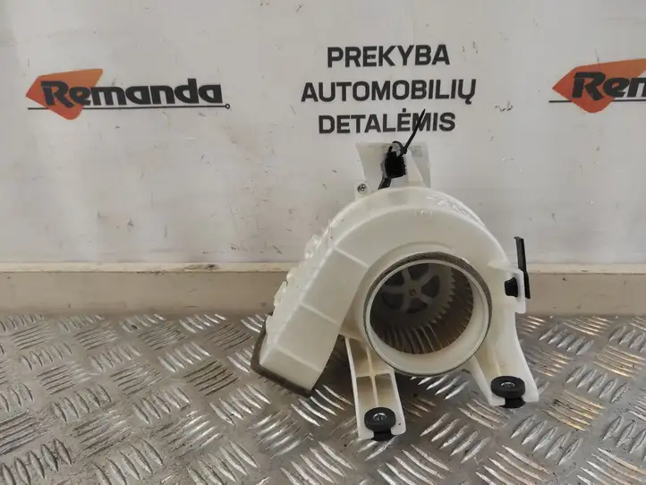 Toyota RAV 4 (XA40) (2012 - 2018) G923048080 электрический вентилятор батареи автомобиля — фото 1