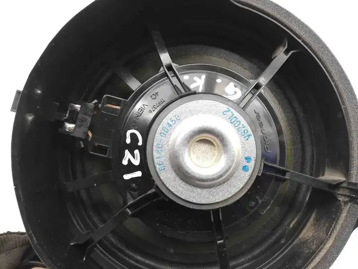 Toyota Yaris XP210 (2020 - ) 861600D450 Динамики задних дверей — фото 4