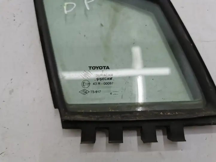 Toyota Corolla Verso AR10 (2004 - 2009) 682150F010 Форточка двери — фото 4