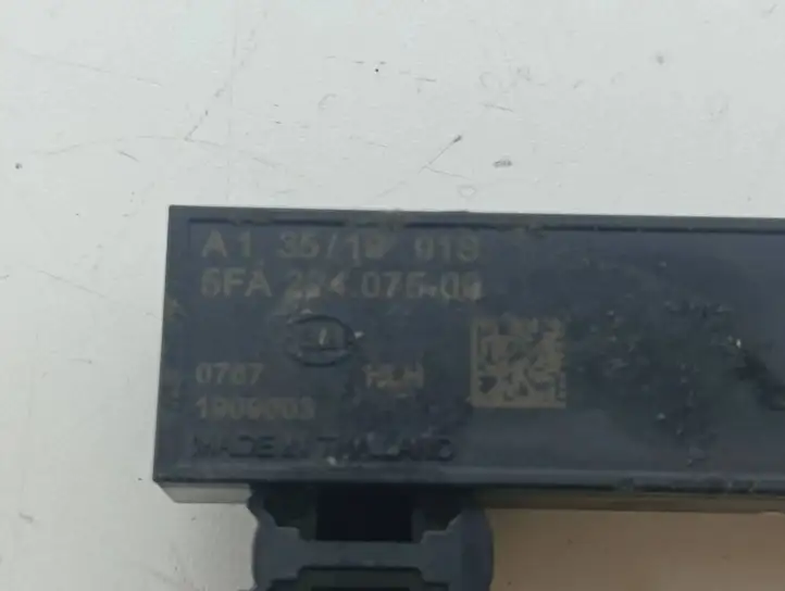 Volkswagen Golf VIII (2019 - ) 5WA962132 Антенна системы Keyless — фото 2