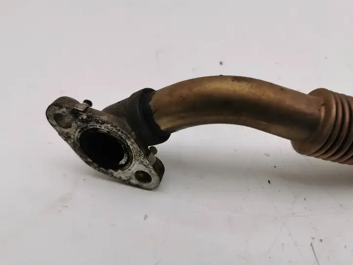 Hyundai i40 (2011 - )   EGR трубка (трубки)/ шланг (шланги)