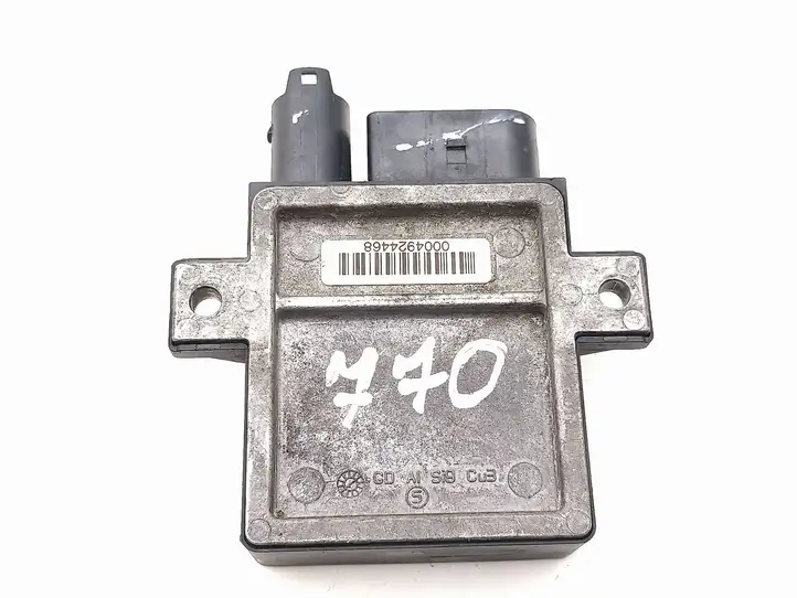 Mercedes-Benz ML W164 (2005 - 2011) A6421532079 Реле накала свечей — фото 6