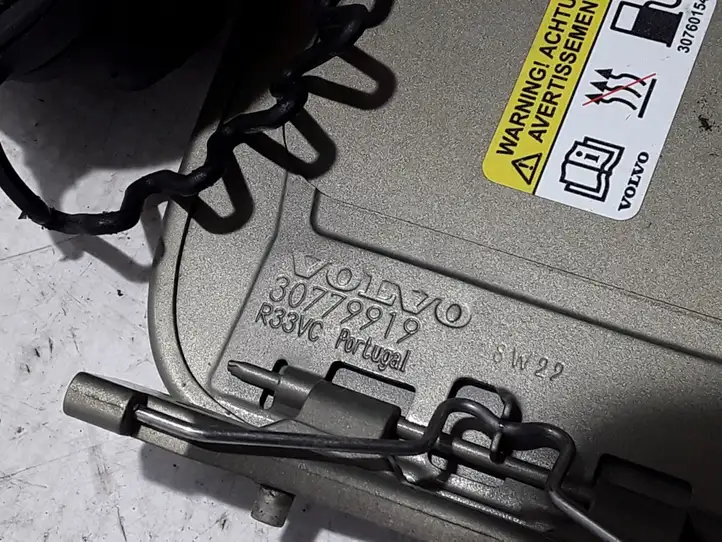 Volvo V50 (2004 - 2008) 30779919 Крышка топливного бака — фото 3