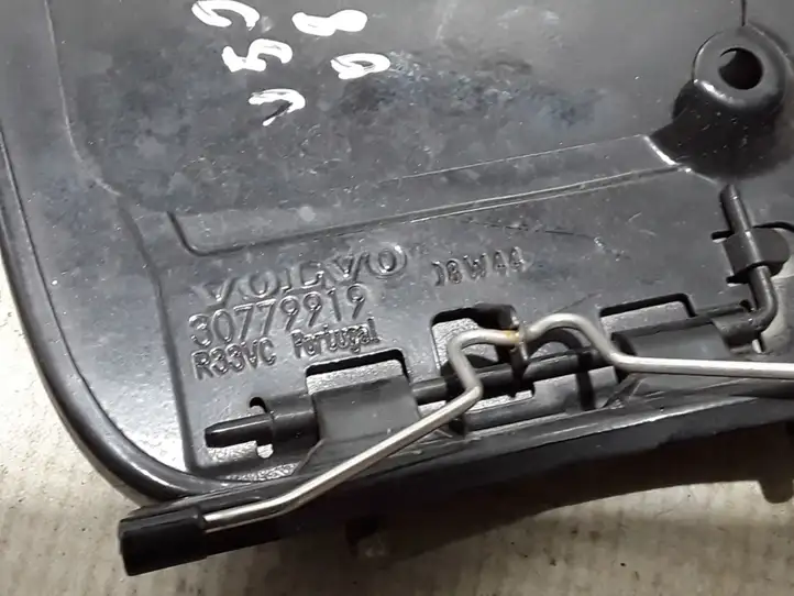 Volvo V50 (2008 - 2012) 30779919 Крышка топливного бака — фото 3