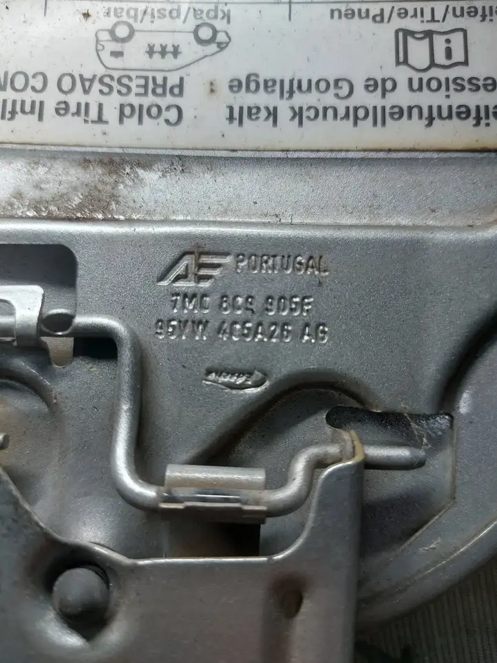 Ford Galaxy (2000 - 2006) 7m0804905f Крышка топливного бака — фото 3