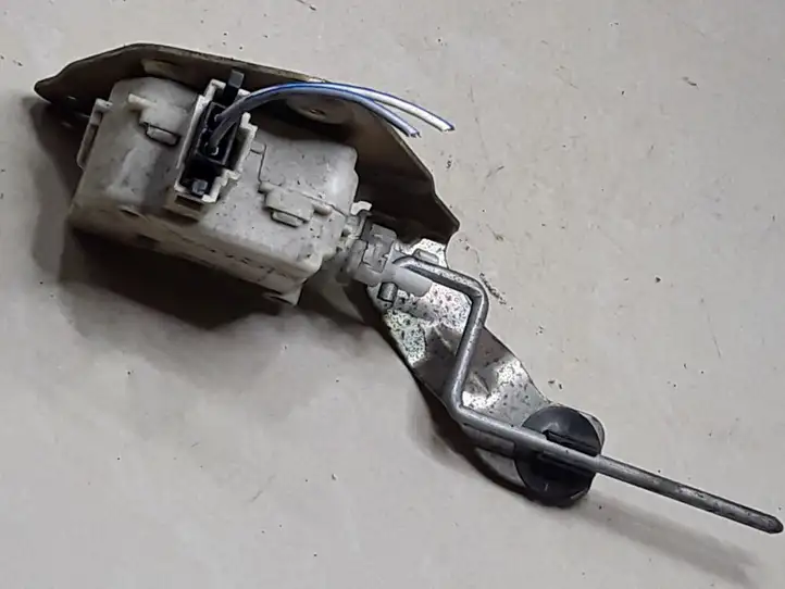 Smart ForTwo I (2000 - 2007) 0008705V002 Замок крышки топливного бака — фото 2