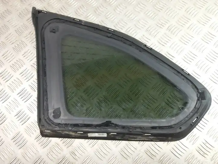BMW X1 F48 F49 (2015 - 2022) 7406872 Заднее боковое стекло — фото 11