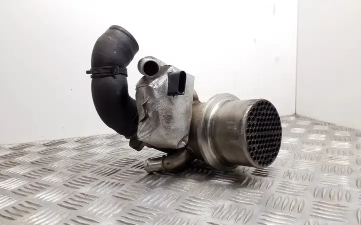 Audi A3/S3 8V (2012 - 2016) 04L131512 Охладитель клапана EGR — фото 1