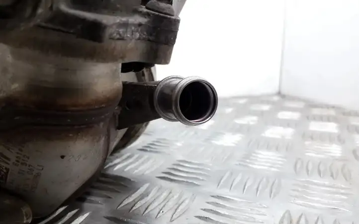 Audi A3/S3 8V (2012 - 2016) 04L131512 Охладитель клапана EGR — фото 5