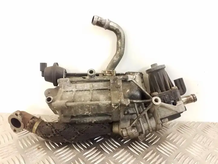 Land Rover Range Rover Sport L494 (2009 - 2013) 9X2Q9U438CA Охладитель клапана EGR — фото 2