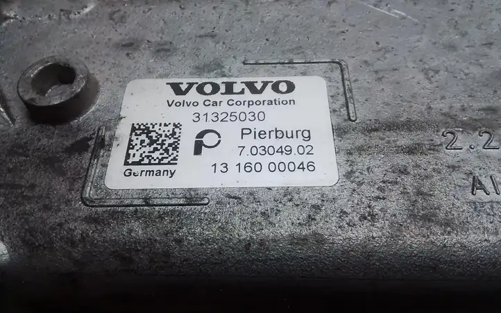 Volvo S60 (2013 - 2018) 31325030 Охладитель клапана EGR — фото 8
