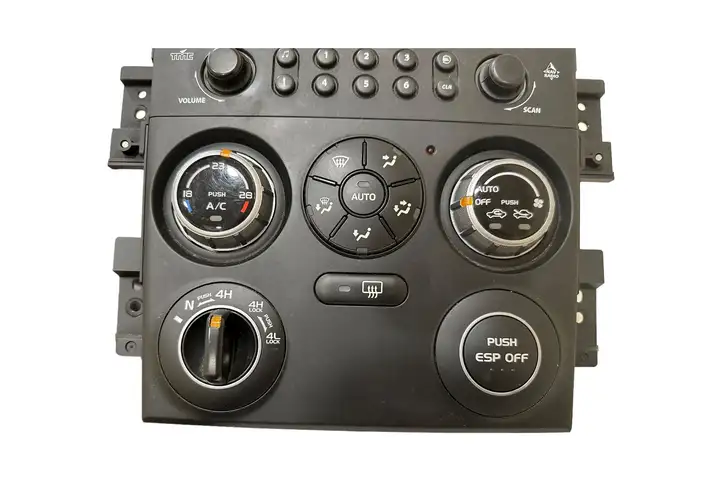 Suzuki Grand Vitara II (2005 - 2008) 16130002 Магнитола / мультимедийная система — фото 4