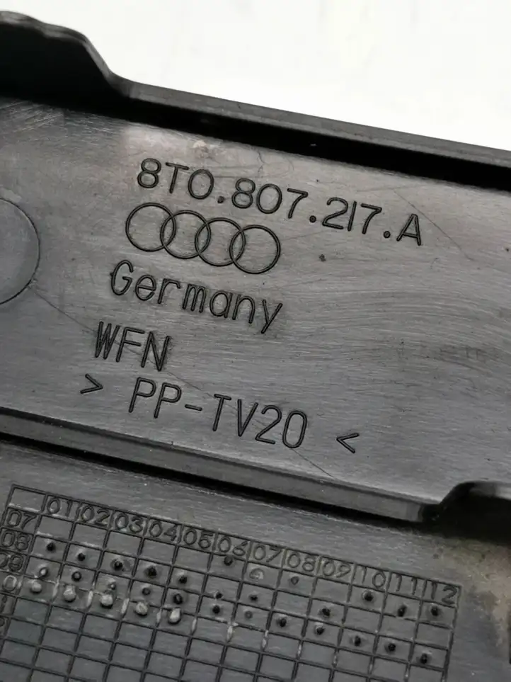 Audi A4 S4 B8 8K (2007 - 2011) 8T0807217A Прочие внешние детали — фото 8