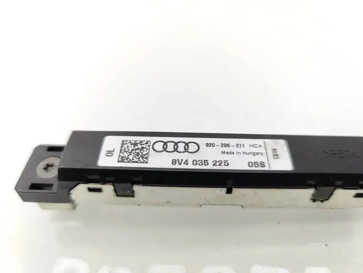 Audi A3/S3 8V (2012 - 2016) 8V4035225 Усилитель антенны — фото 3