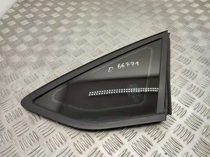 Ford Focus (2015 - 2019) 43R001582 Заднее боковое стекло — фото 1