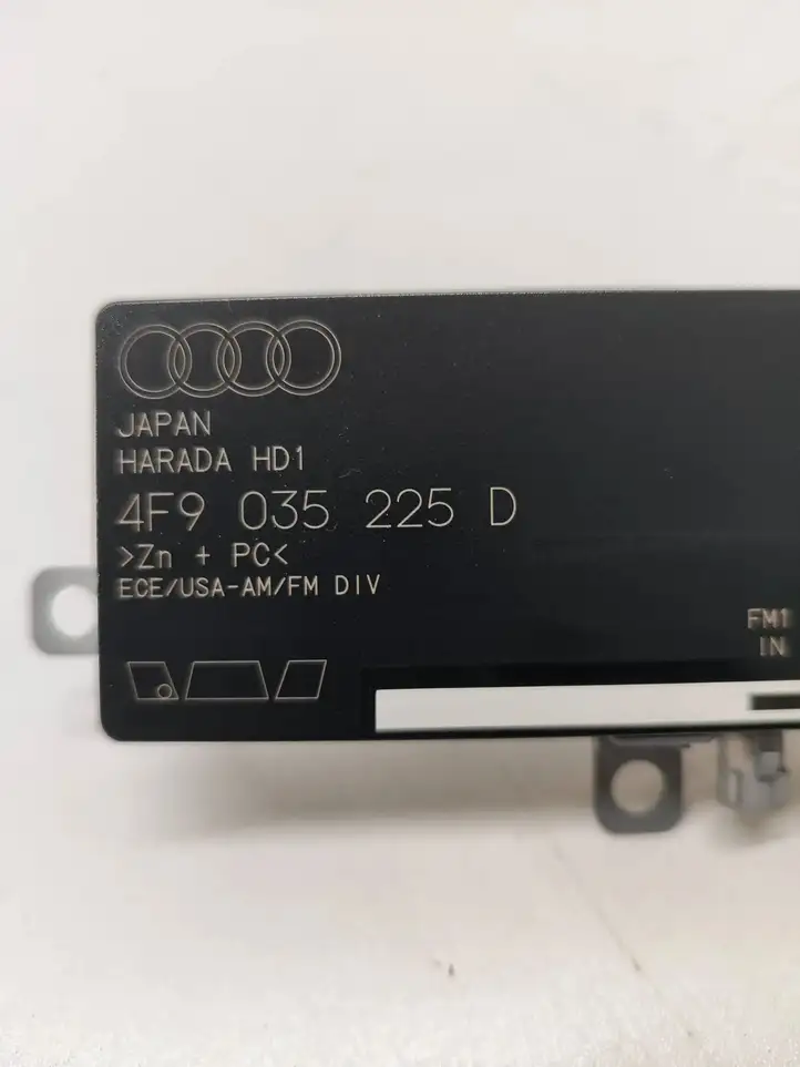 Audi A6 S6 C6 4F (2004 - 2008) 4F9035225D Усилитель антенны — фото 7