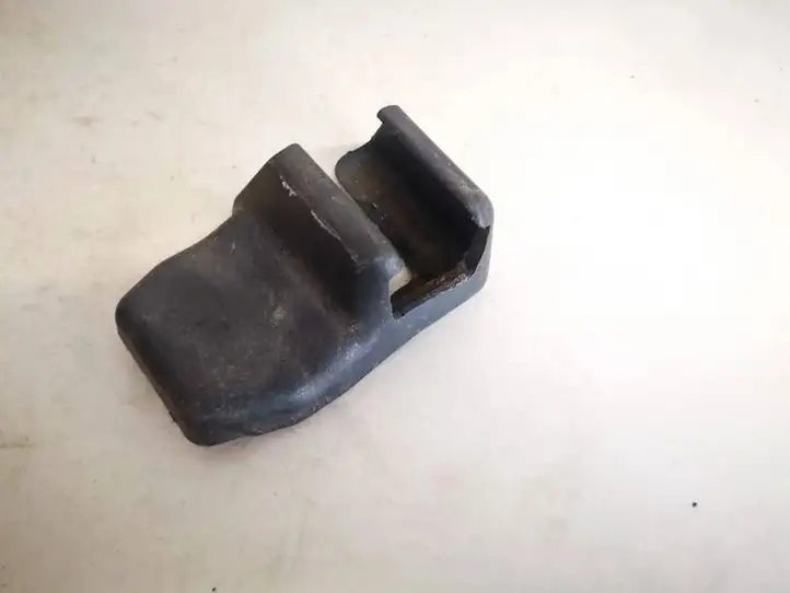 Toyota Corolla E120 E130 (2000 - 2004) 7213802040 Прочие детали салона — фото 2