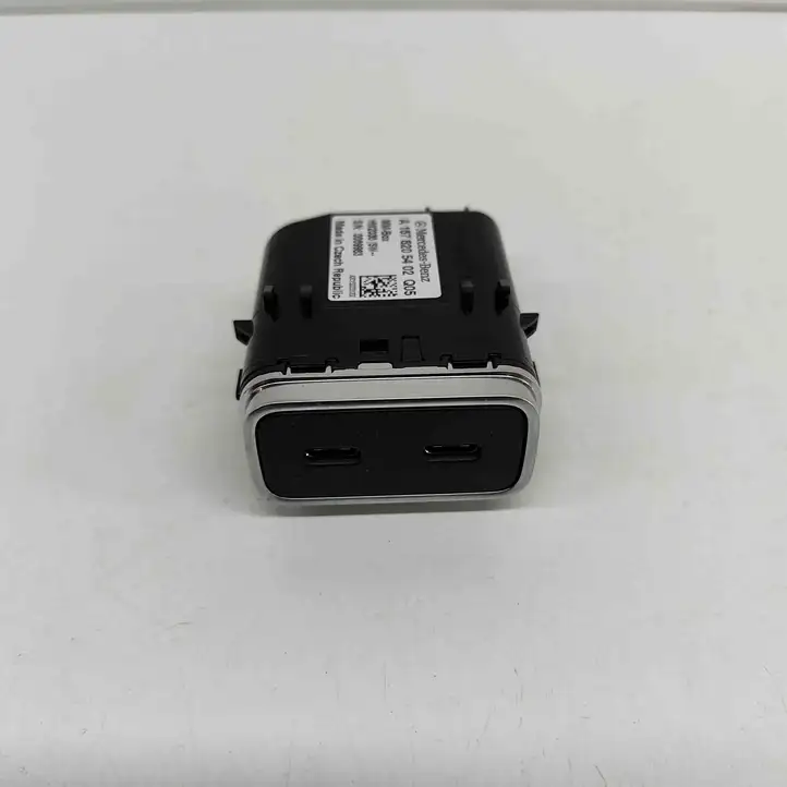 Mercedes-Benz GLE W167 (2019 - ) A1678205402 USB разъем — фото 1
