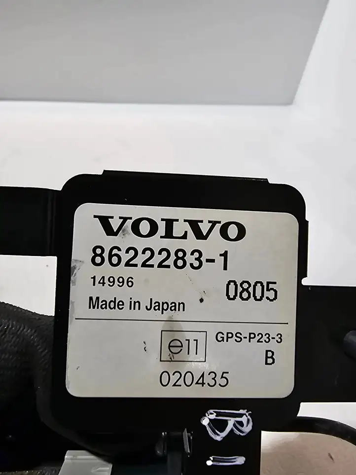 Volvo S60 (2004 - 2010) 86222831 Усилитель антенны — фото 4