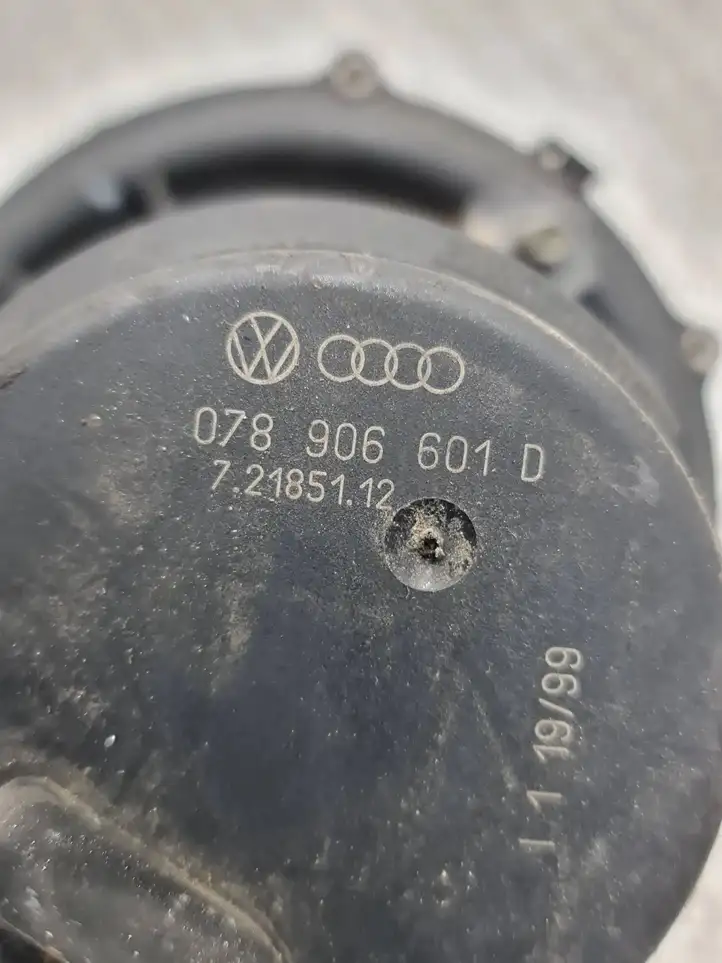 Audi TT Mk1 (2003 - 2006) 078906601D Насос вторичного воздуха — фото 7