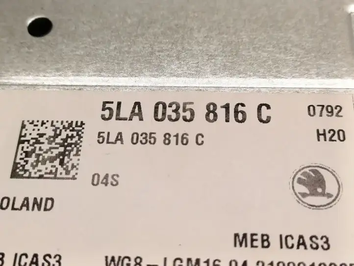 Skoda Enyaq iV (2020 - ) 5LA035816C Магнитола / мультимедийная система — фото 3