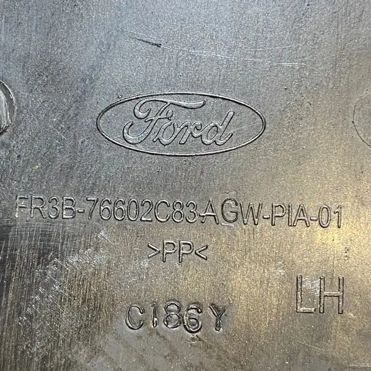 Ford Mustang VI (2015 - ) FR3B76602C83A Прочие детали салона — фото 3