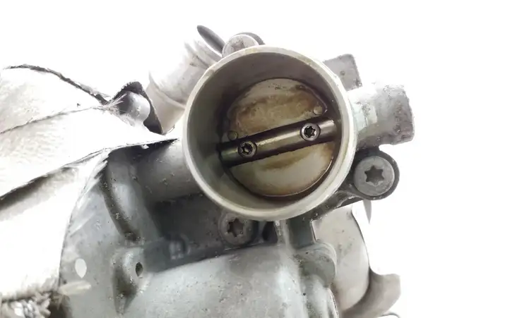 Skoda Octavia Mk3 (5E) (2013 - 2019) 04L131512BH Охладитель клапана EGR — фото 5
