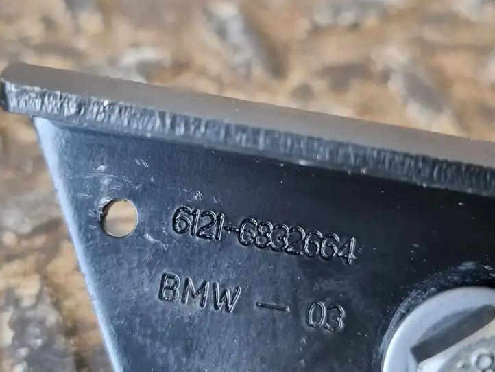 BMW 3 G20 G21 (2019 - ) 6994489 Держатель аккумулятора — фото 2